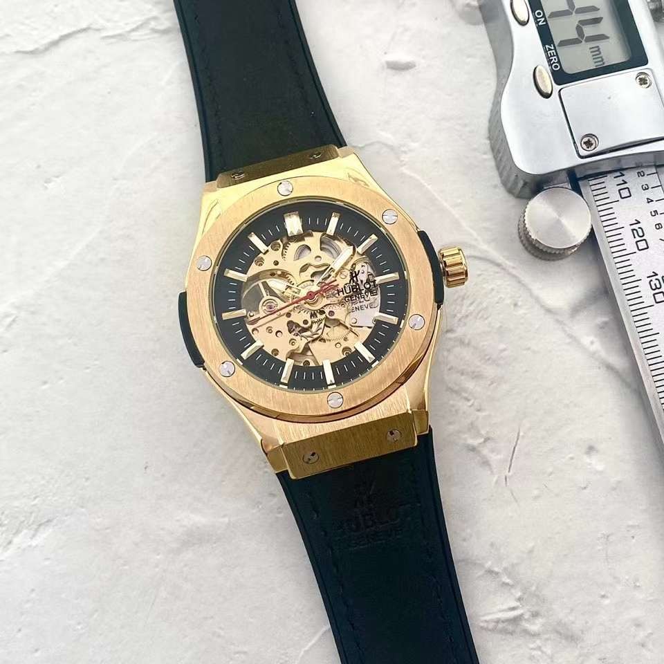 Hublot classic fusion skeleton REF  515.OX.0180.LR-10