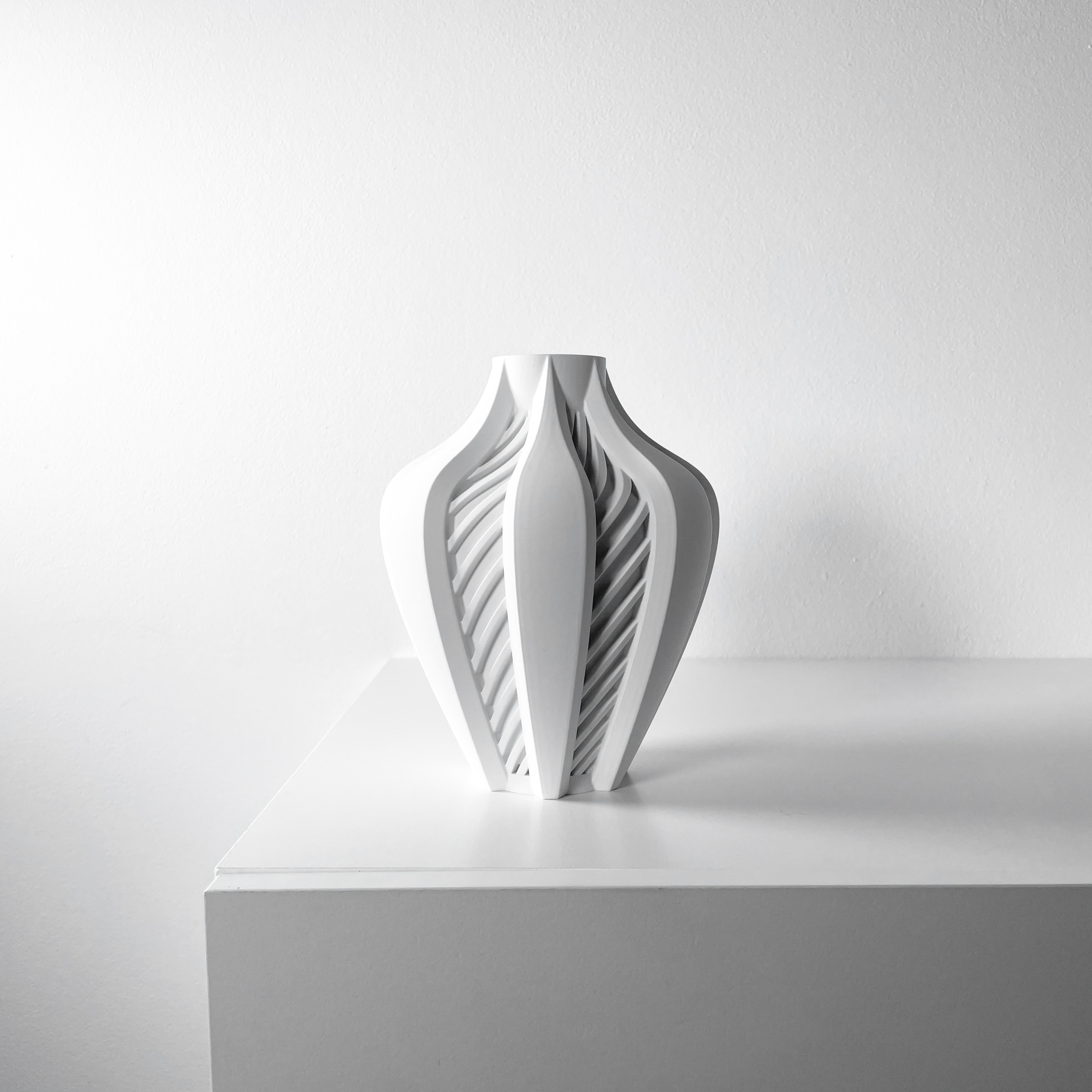 Elvox Vase – Elegant 3D Printed Vase