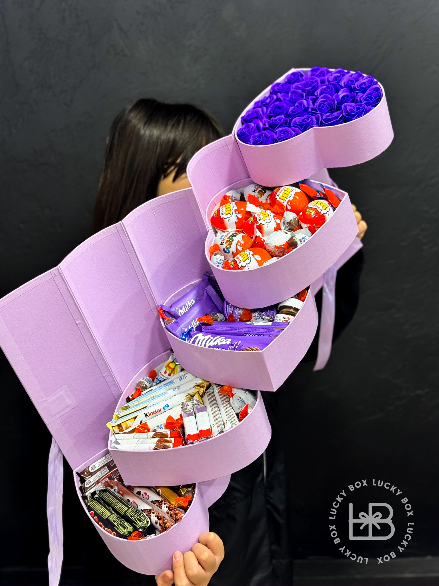 5-ти ярусний бокс серце з солодощами