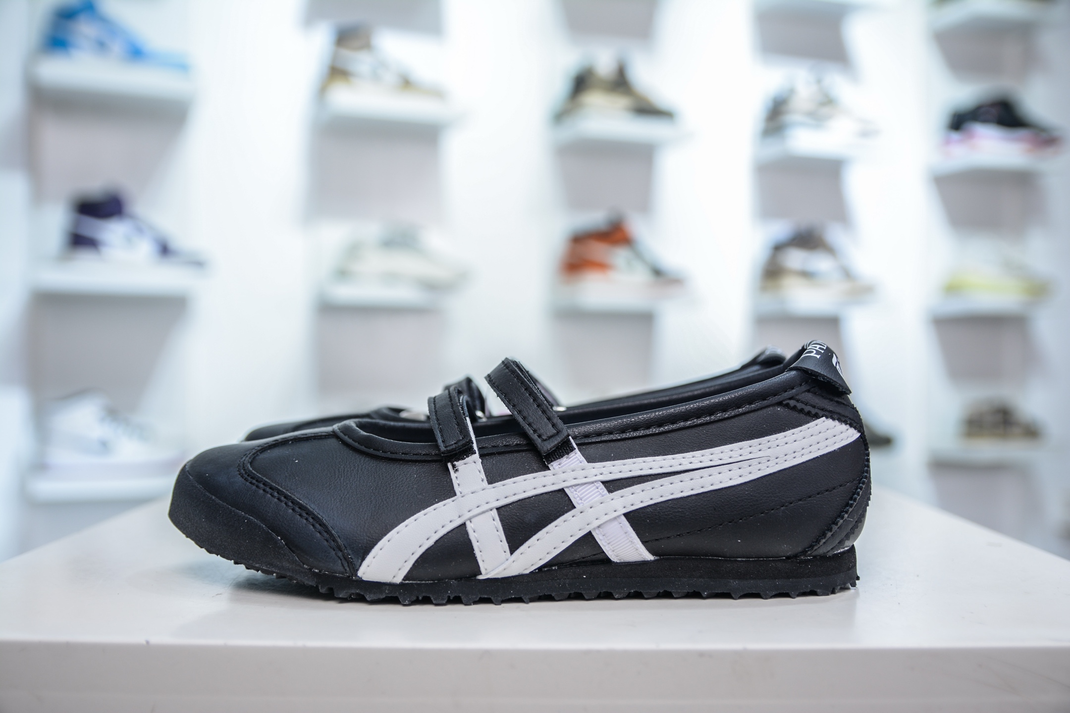 Maison Patou x Onitsuka Tiger Mexico 66  1183C379-002