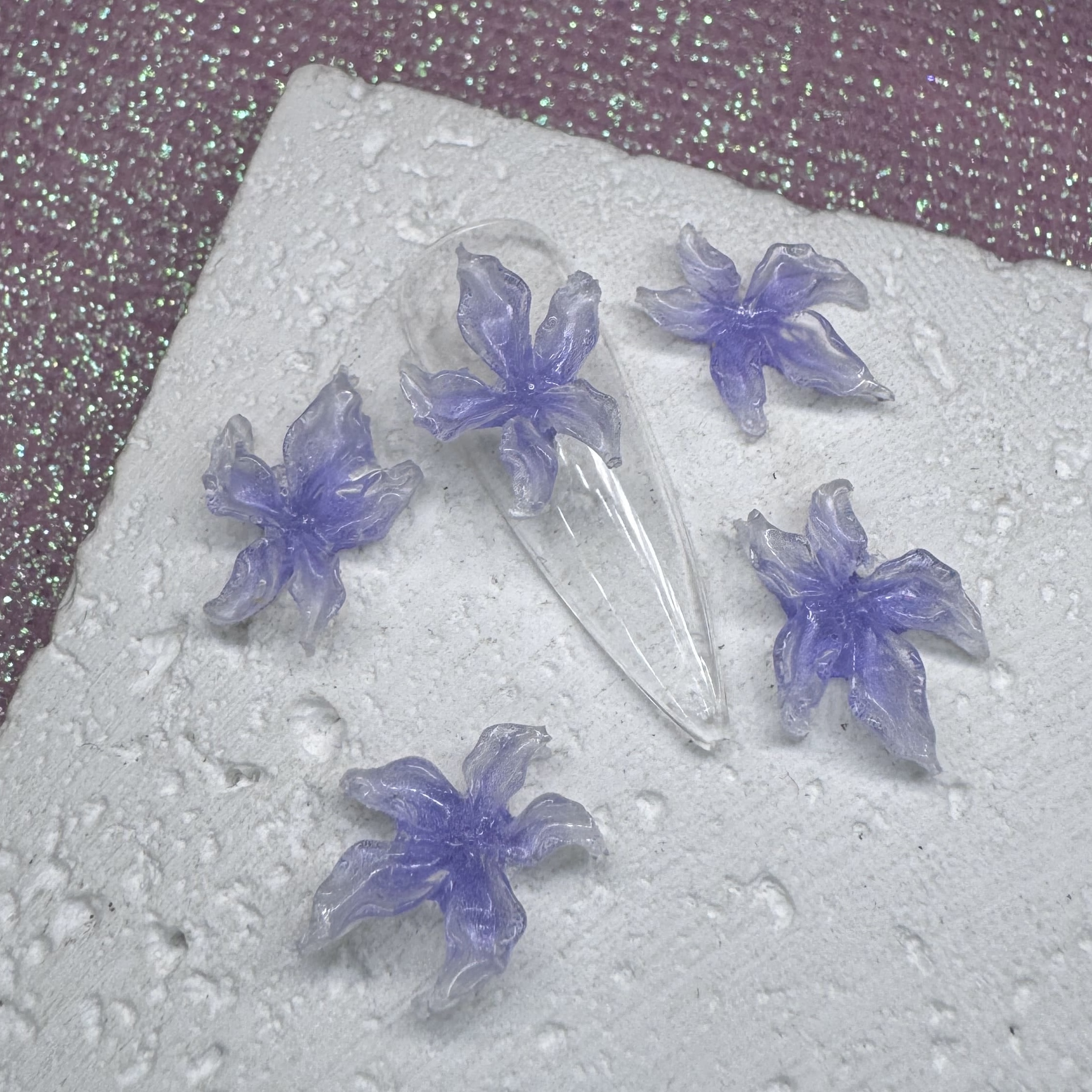 Фігурка для нігтів "Фіолетова квіточка"