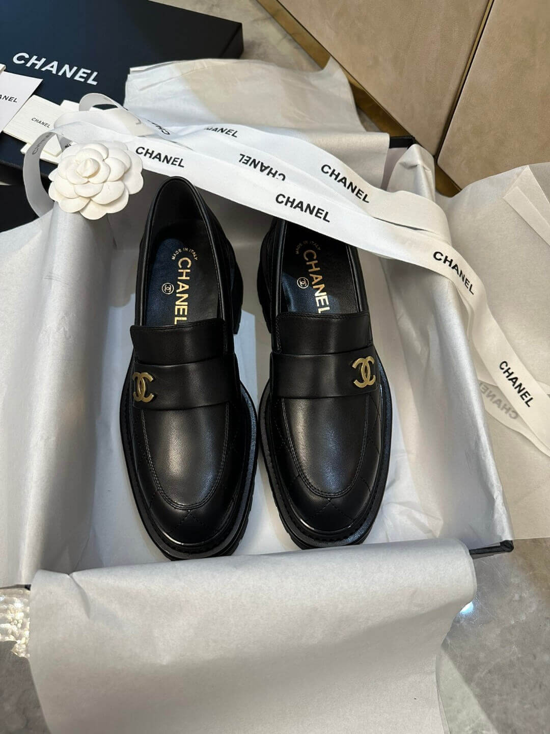 Chanel лофери