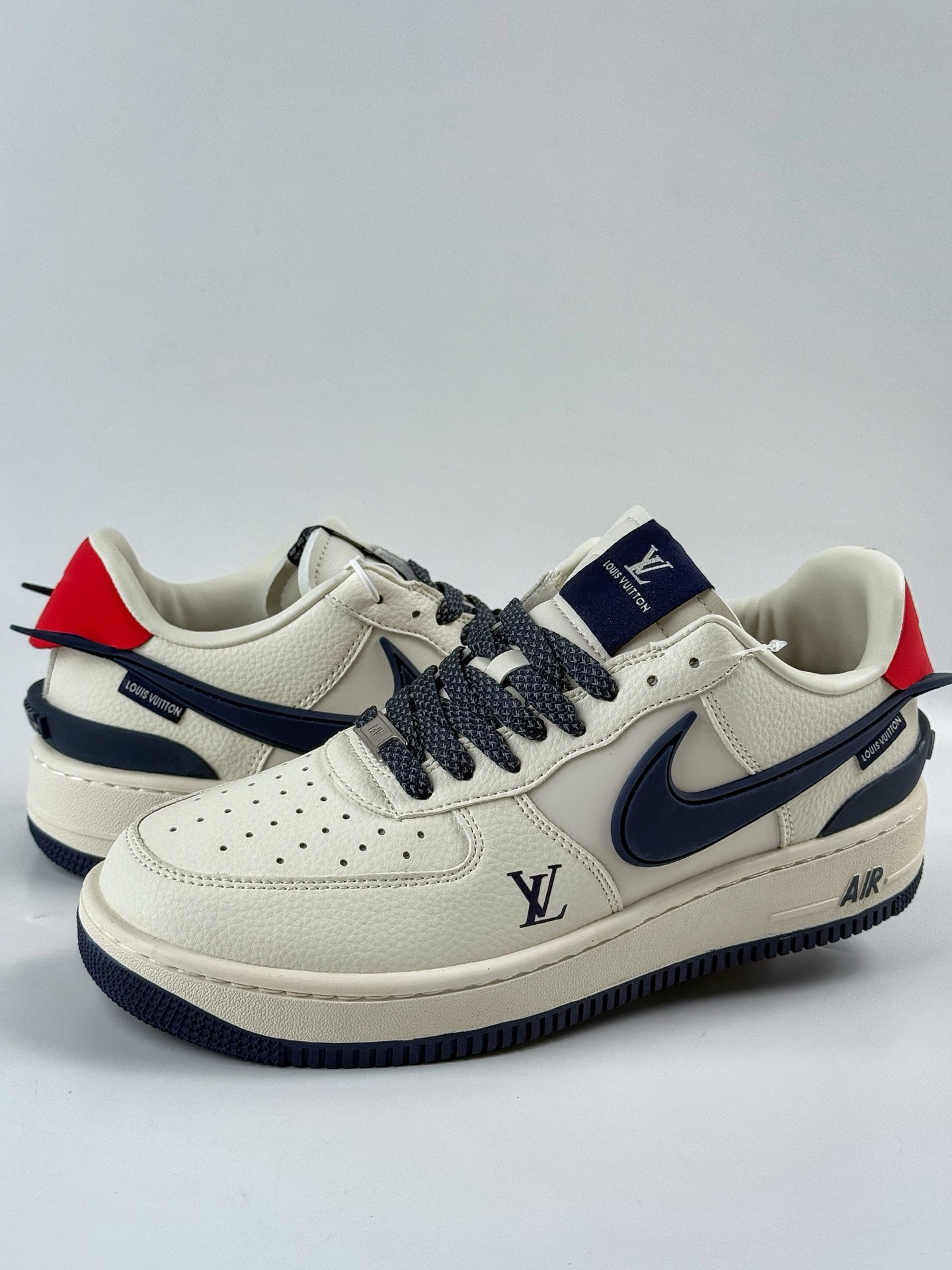 Nike Air Force 1 Low 07 x Louis Vuitton XS3464-575