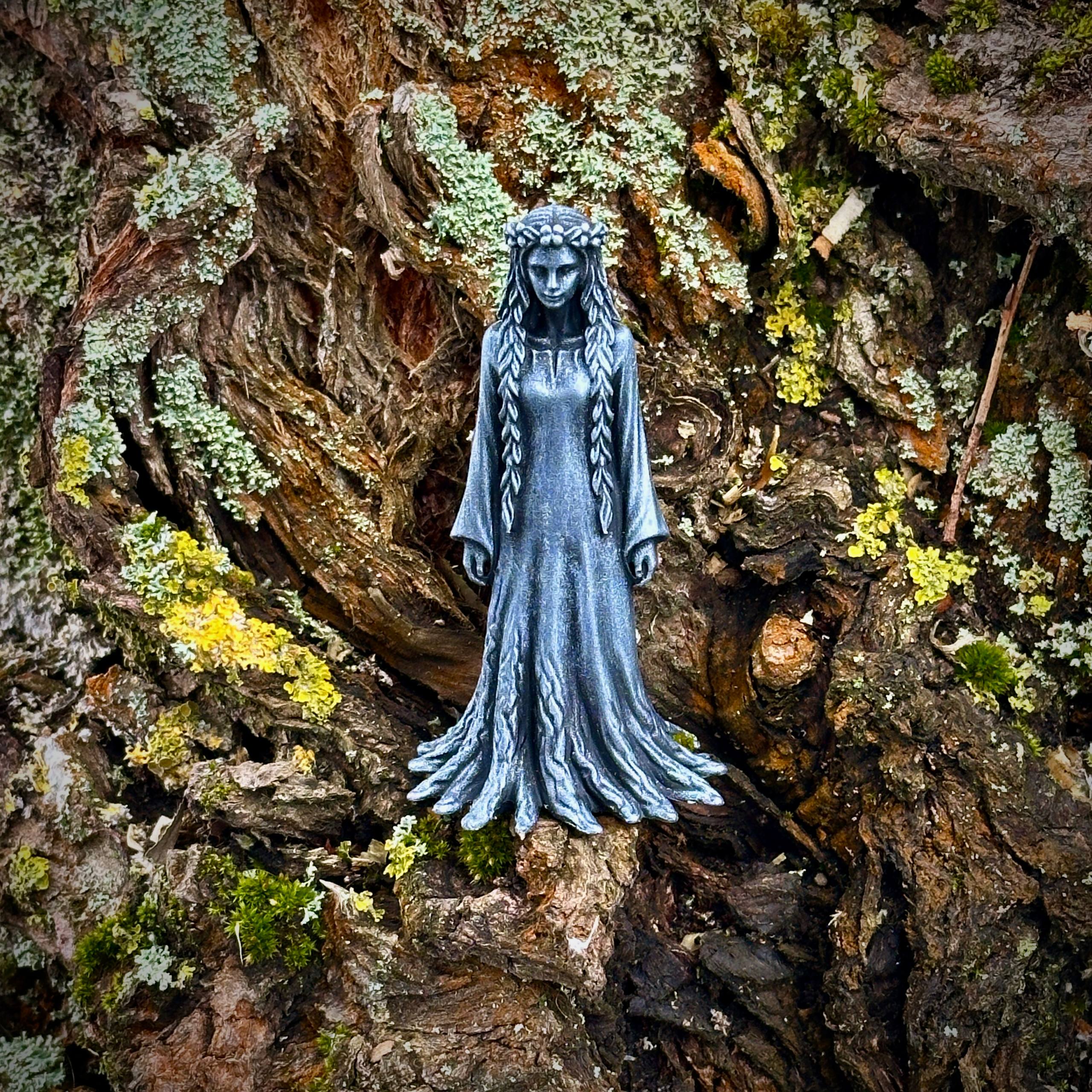 Фігурка Мавка