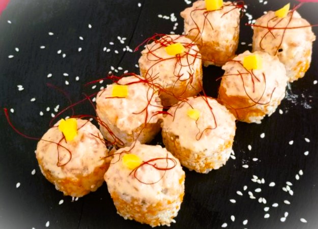 Spicy tartar roll