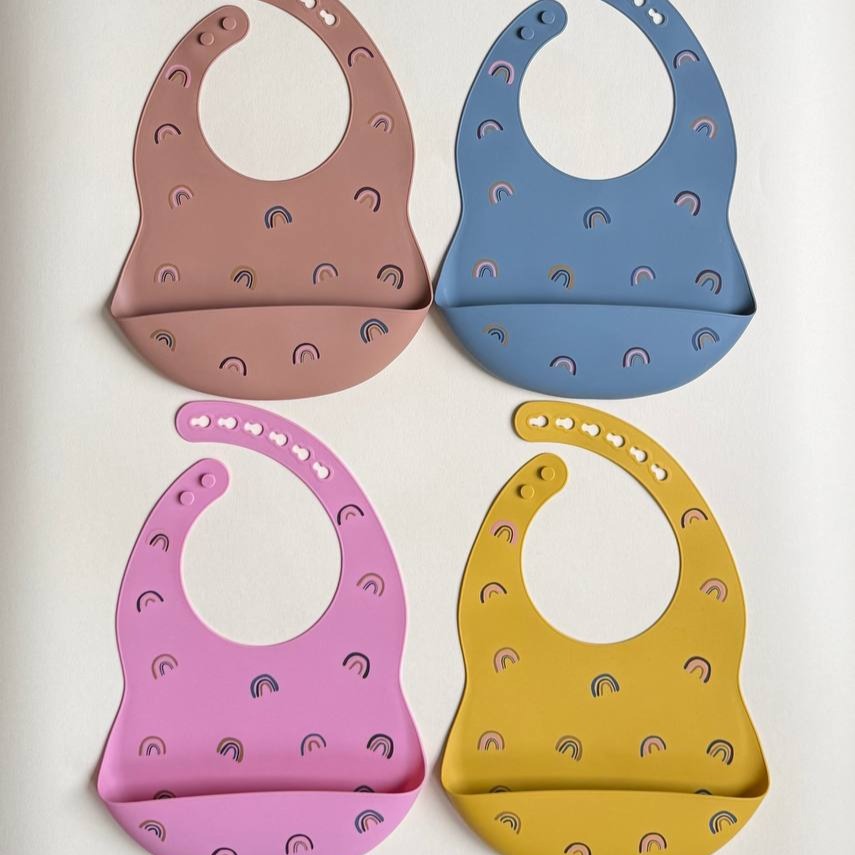 Силіконовий нагрудник принт 