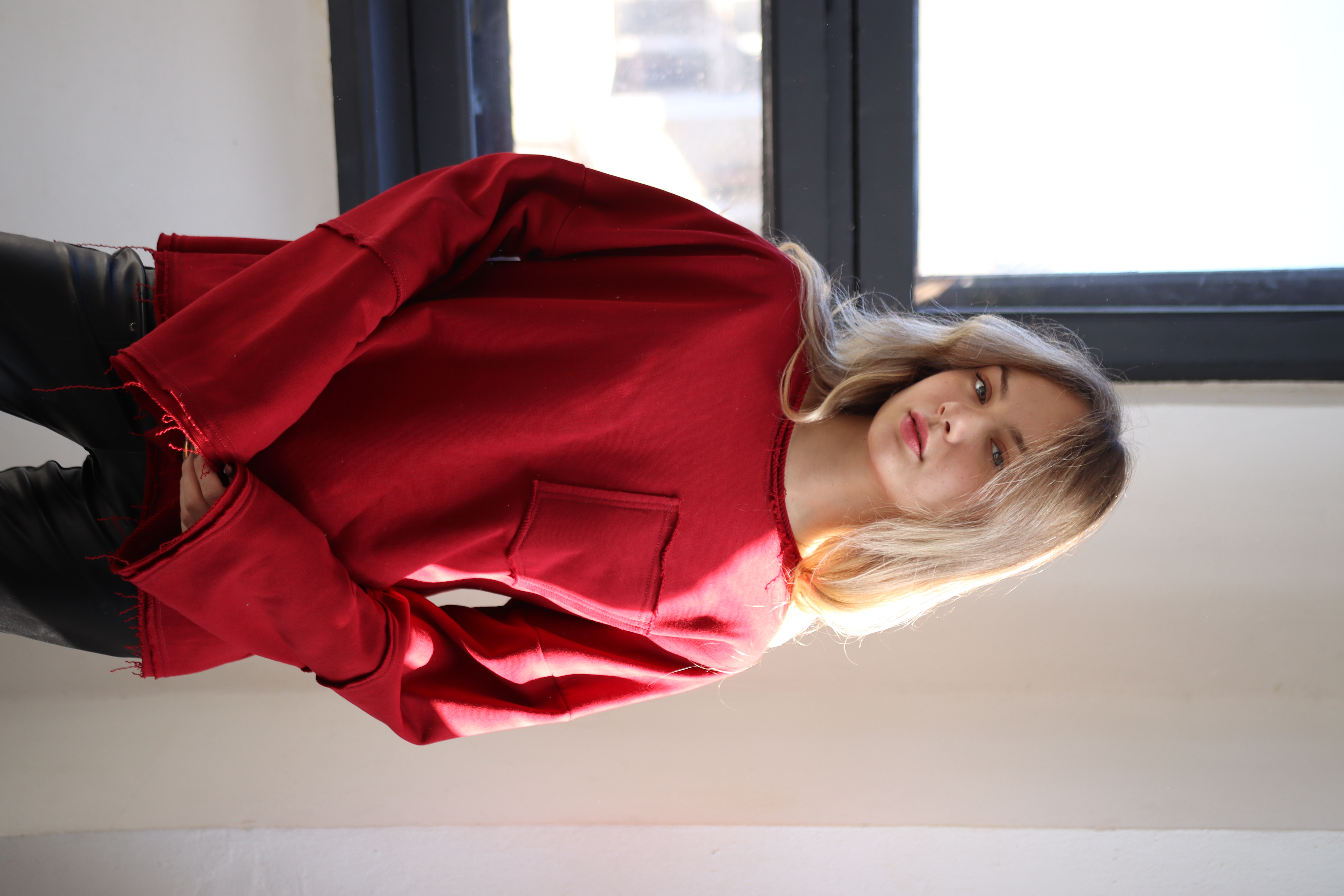 Червоний світшот "Форма JV"