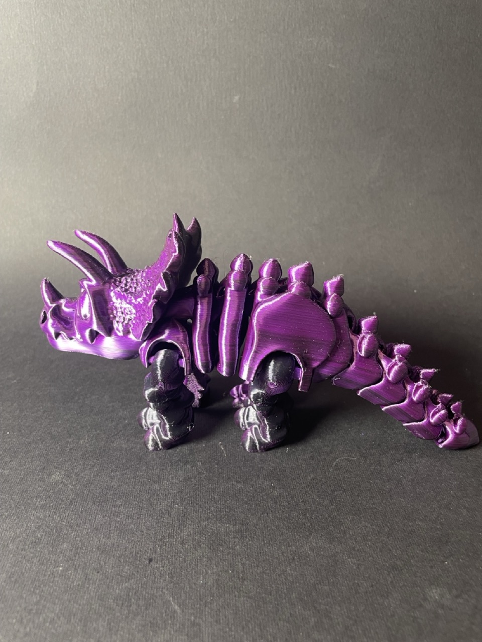 Динозавр  рухомий