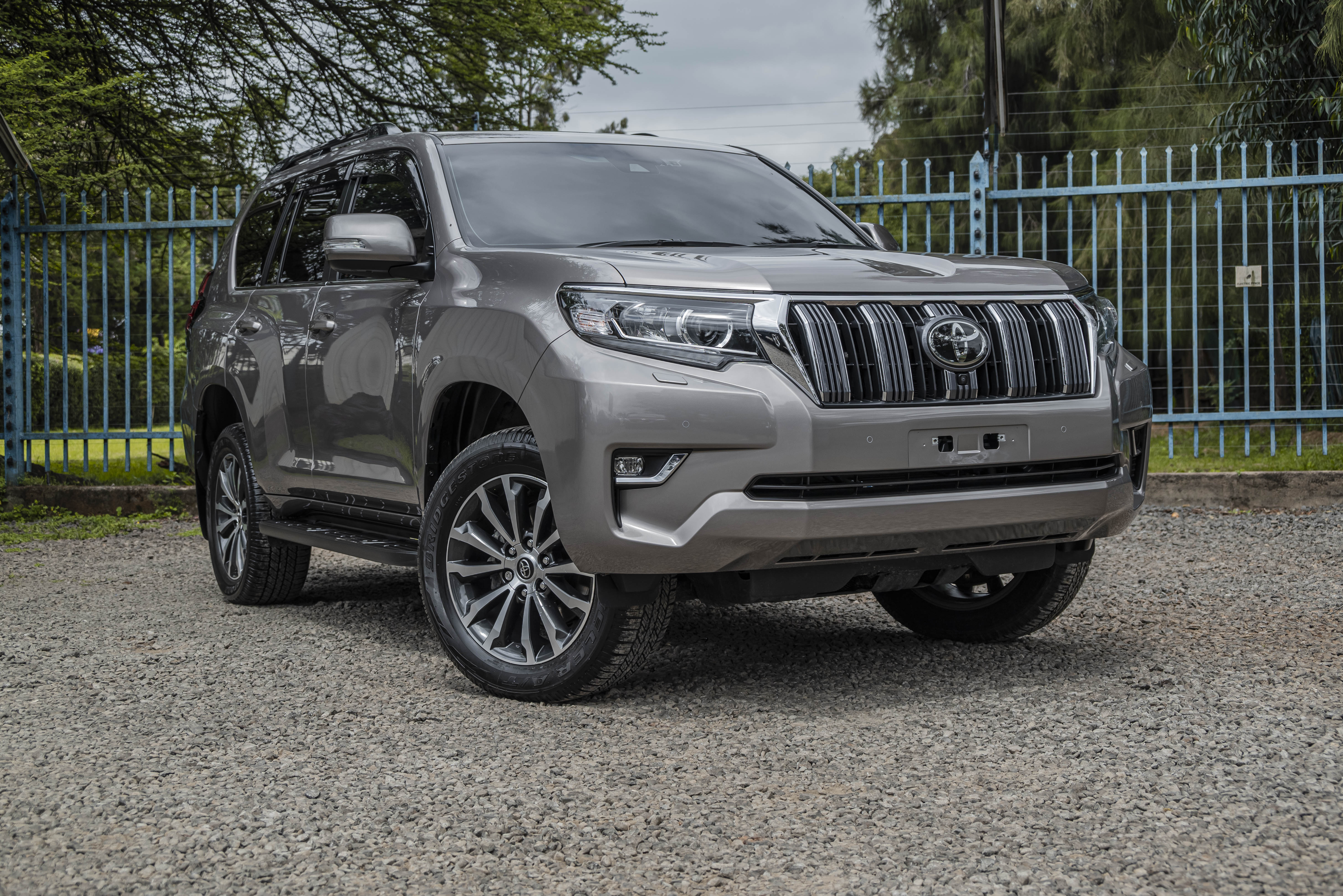 TOYOTA LANDCRUISER PRADO