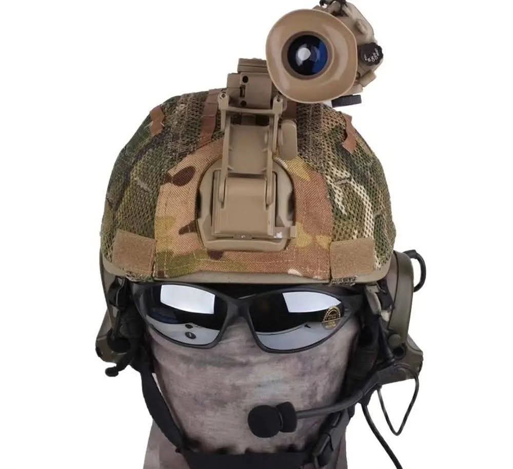 Маскувальний кавер "Emerson MICH 2001" від бренду "Emerson Gear".