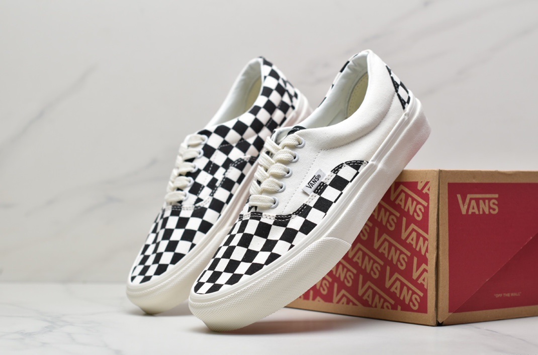 2022 Vans Era