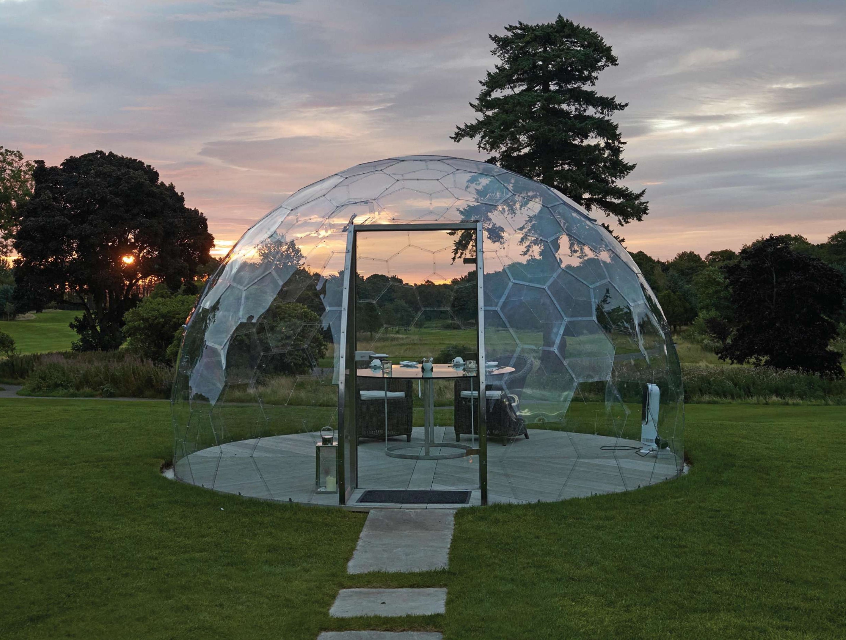 OrangerieGewächshäuser Eleganz und Funktionalität für Ihren Garten