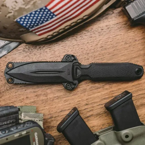 Оригінальний тактичний ніж "SOG Pentagon FX Covert Blackout" від американського преміум бренду "SOG".