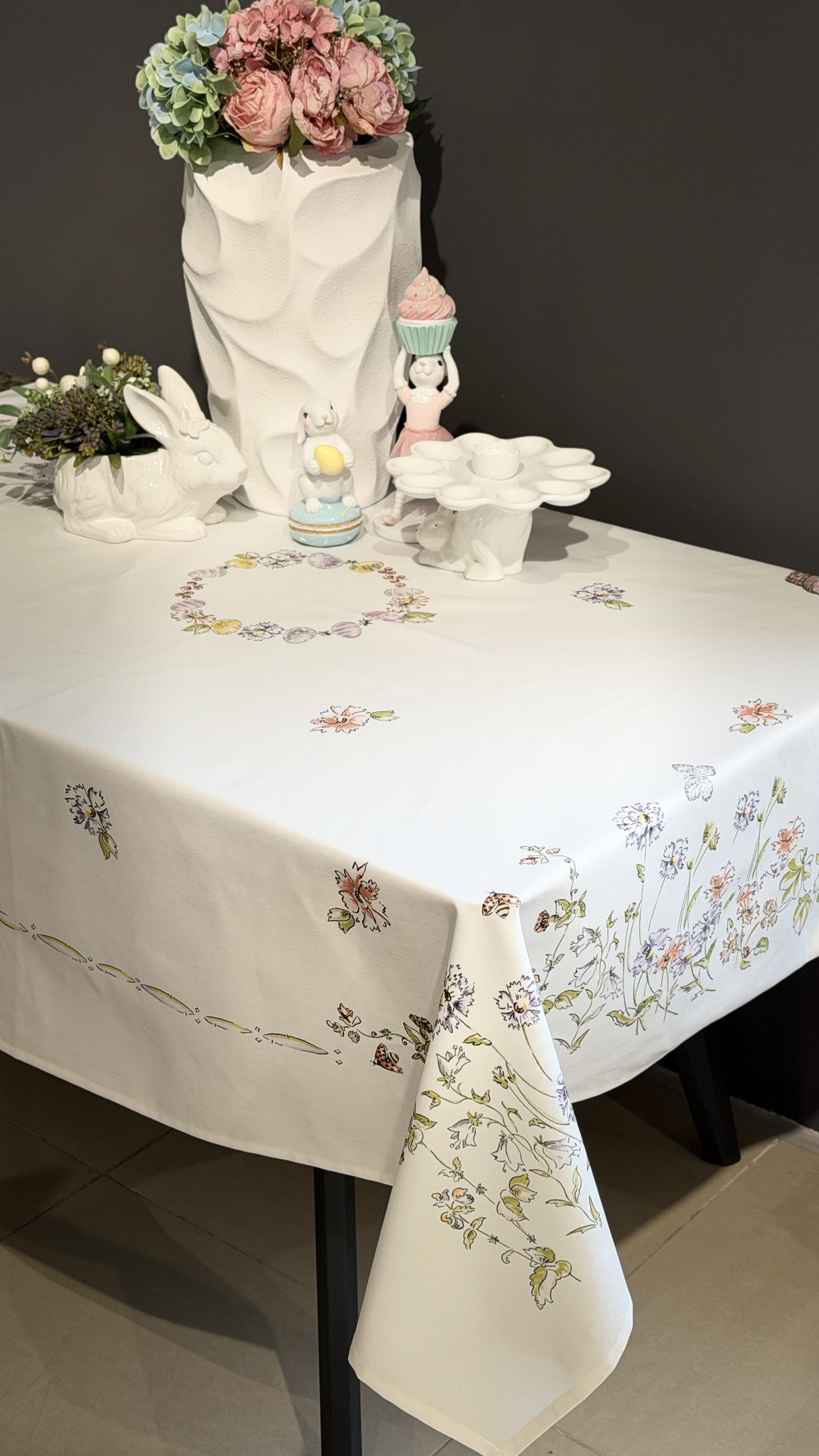 Скатертина великодня з тефлоновим покриттям 150х180 см