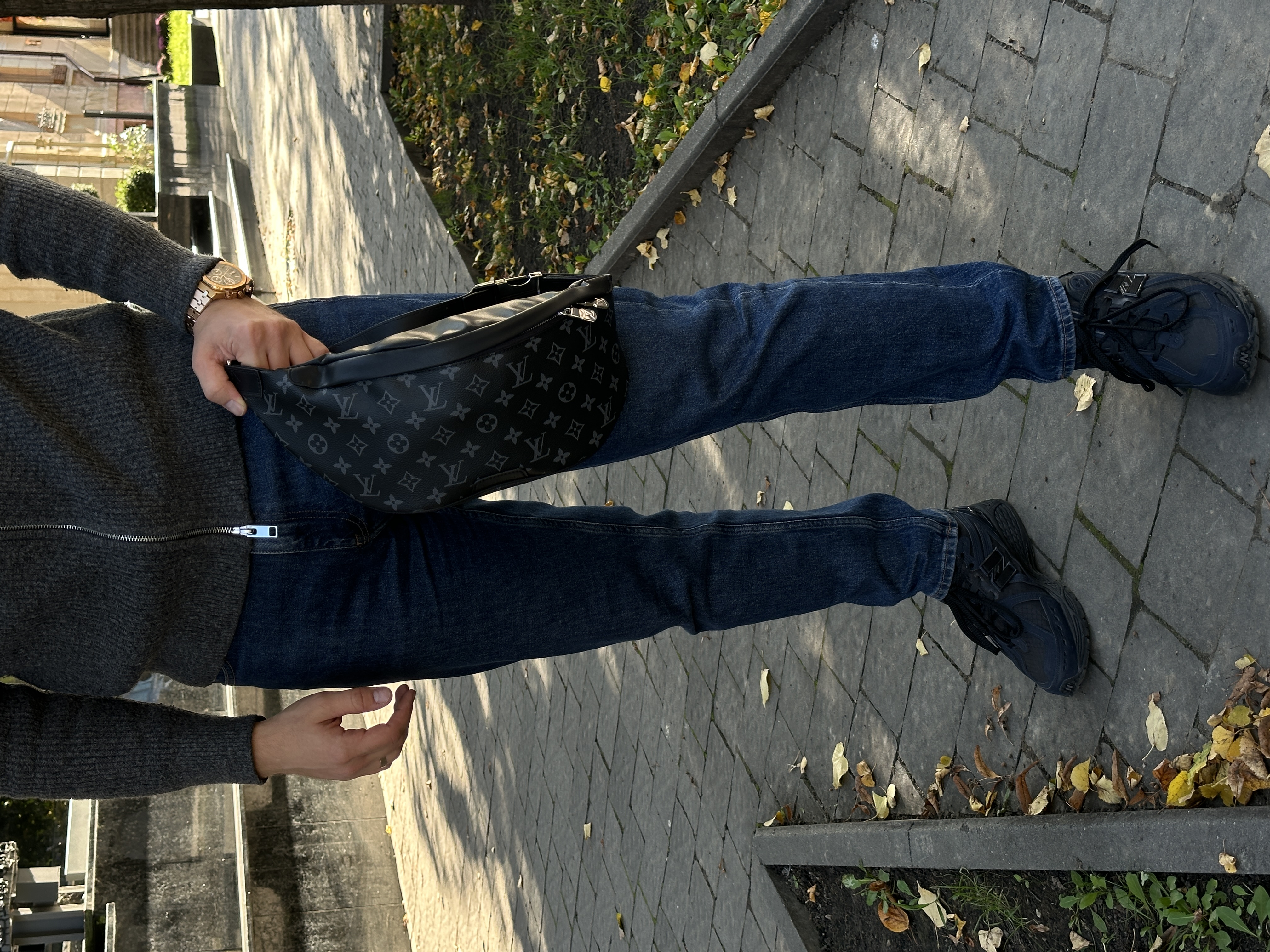 Louis Vuitton Discovery PM Bumbag Grey Canvas