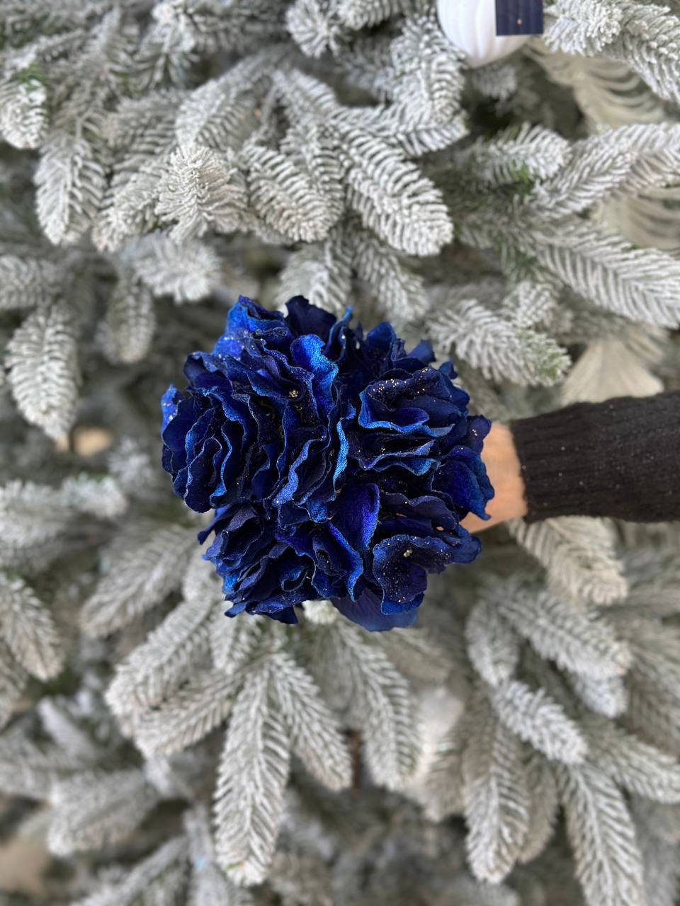 Преміальна оксамитова Гортензія з глітером, 17 см, на ніжці 62 см