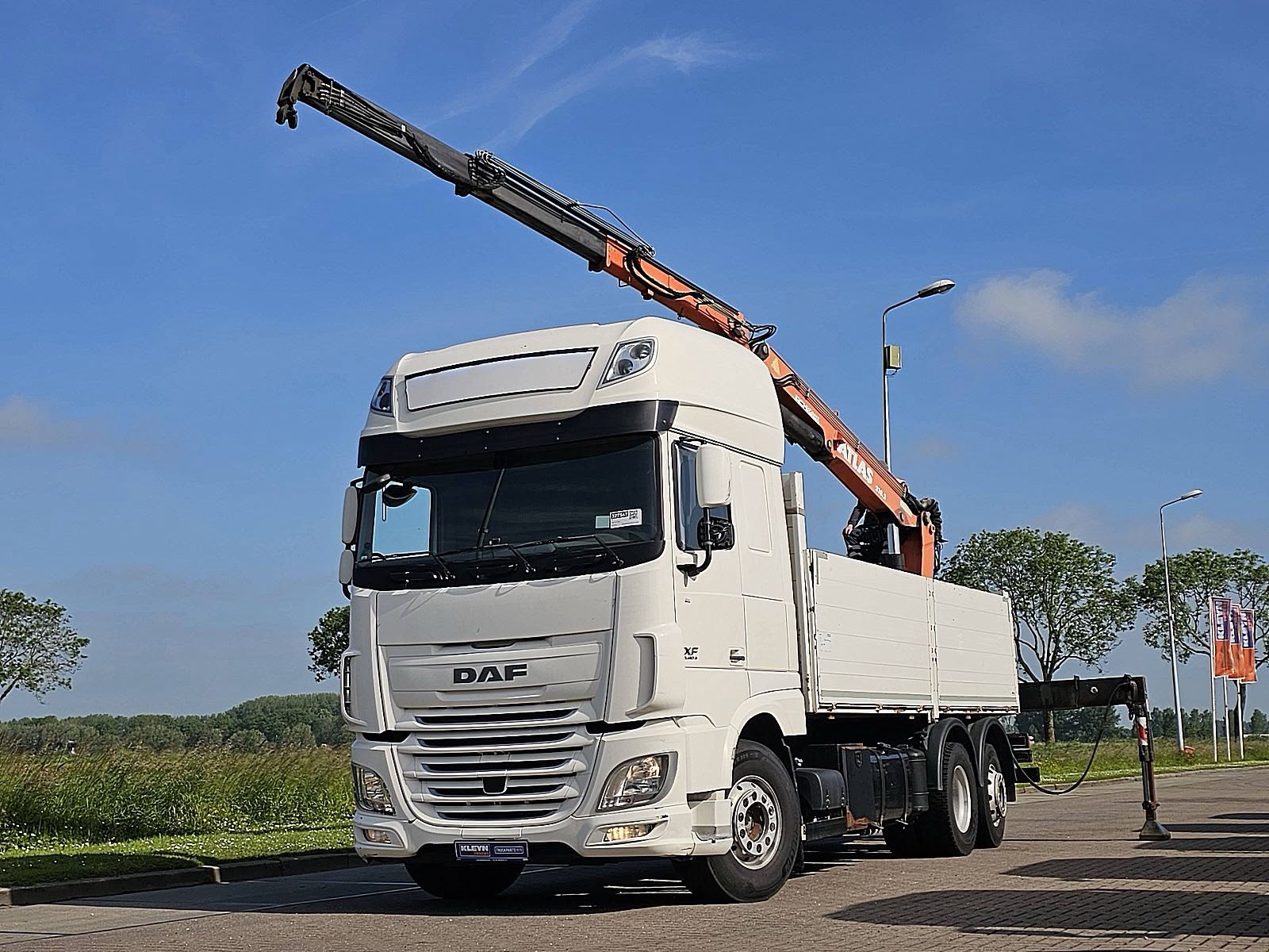 Бортовий автомобіль з краном-маніпулятором |  DAF - XF 440 з установкою ATLAS | 2017 рік |  