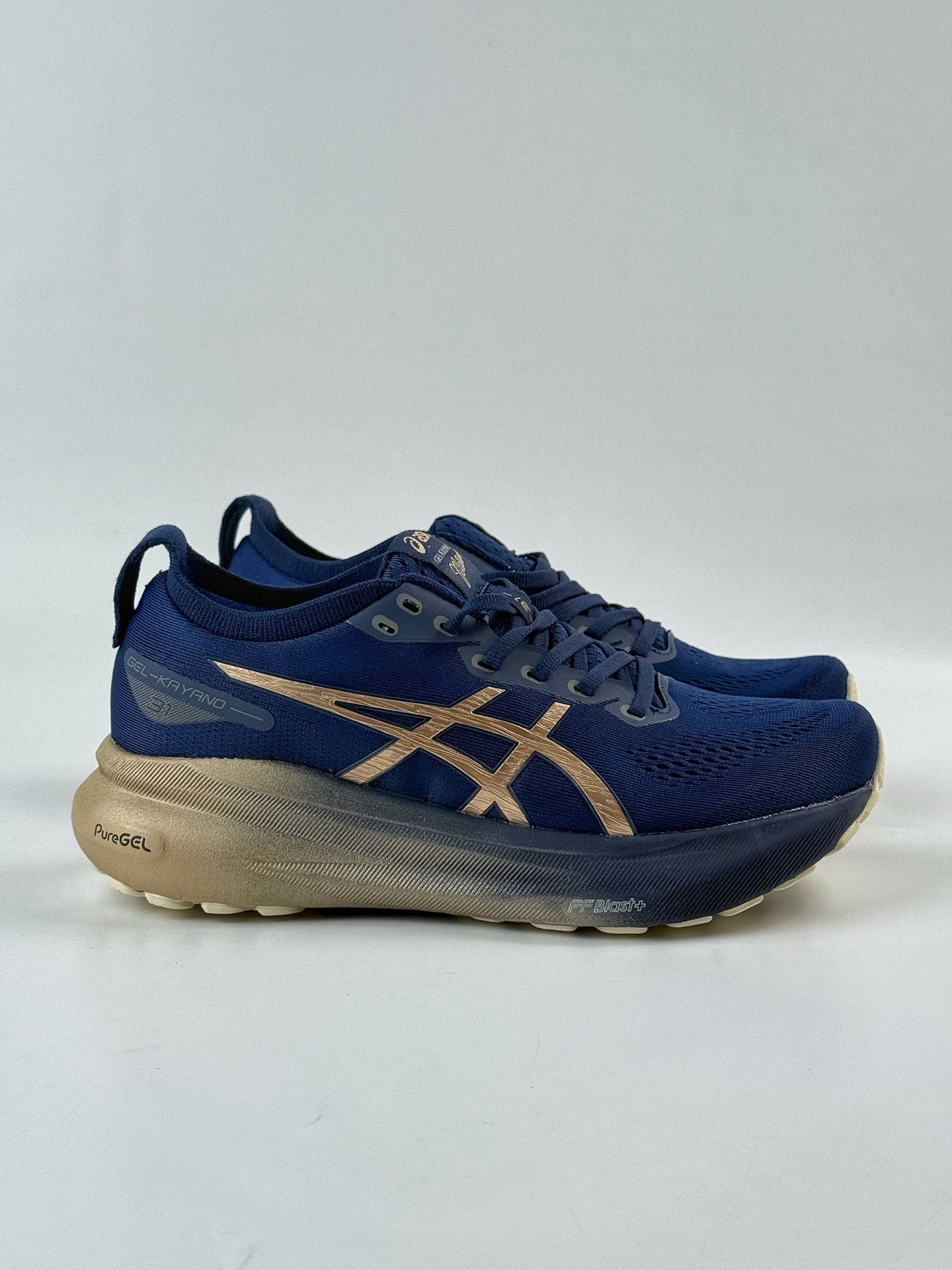 Asics Gel-Kayano 31 Retro 1011B950-400