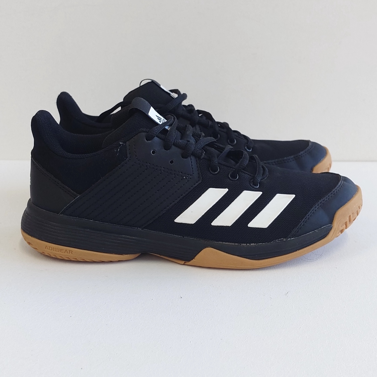 Кросівки ADIDAS Ligra 6 Core (40)