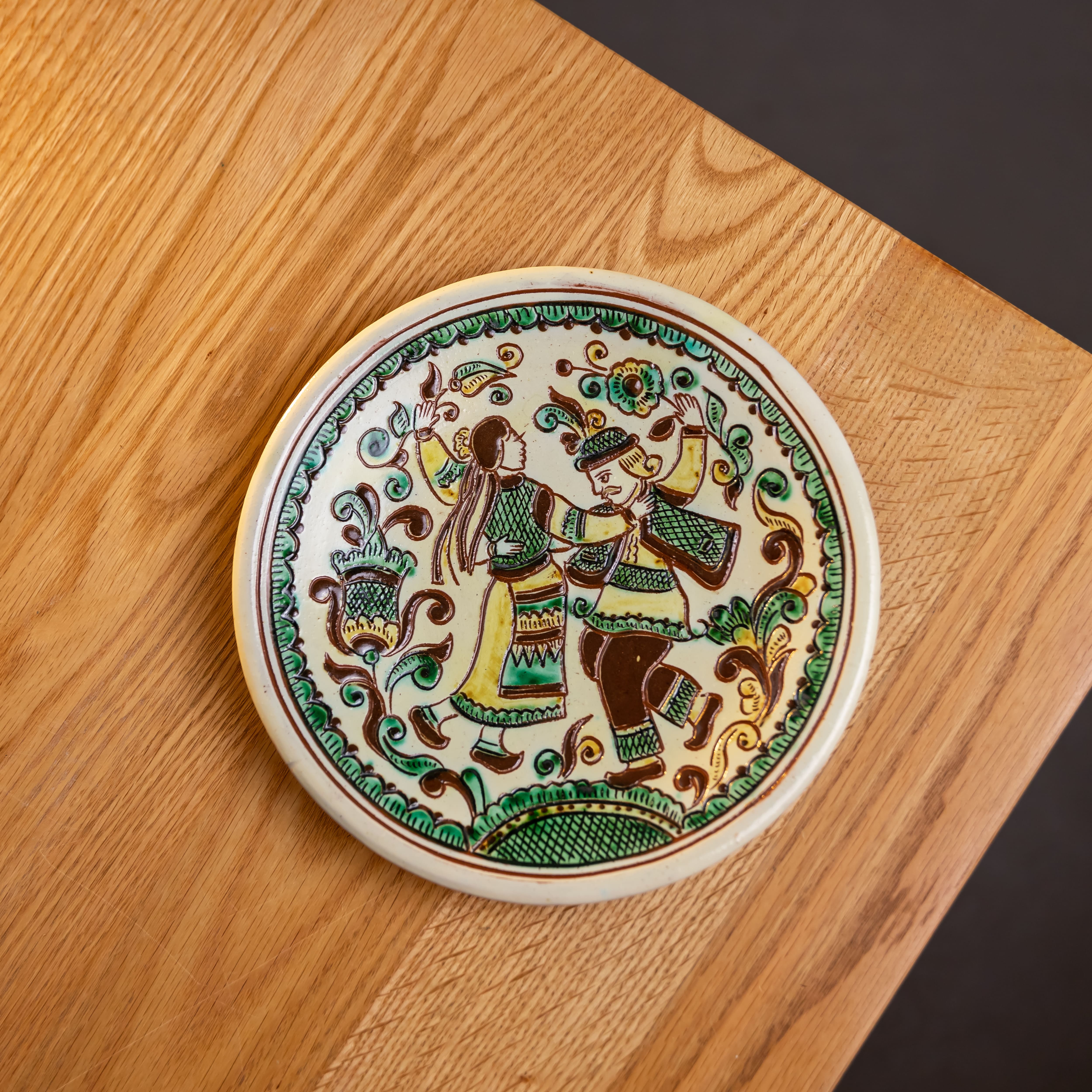 Таріль на стіну 