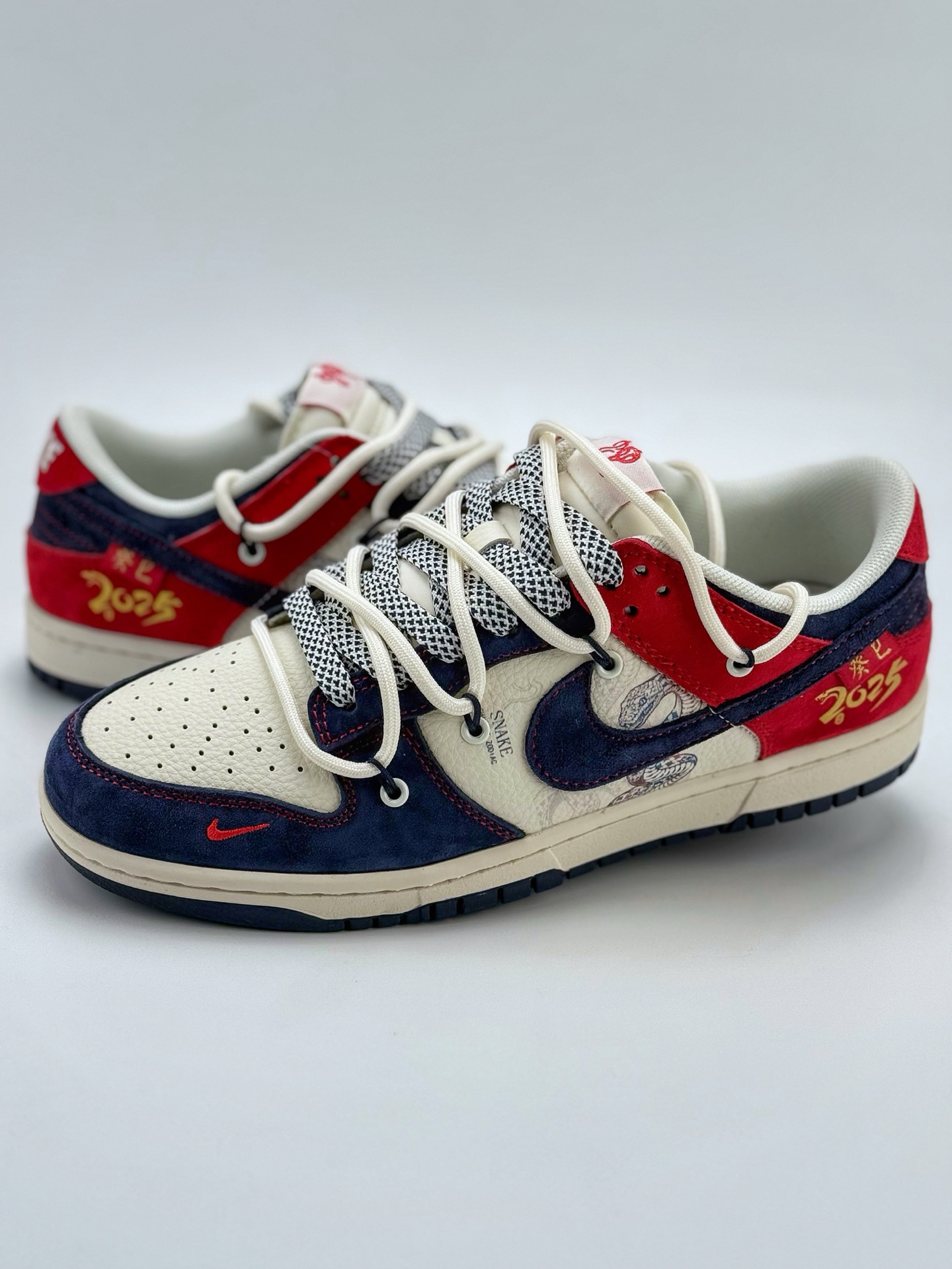 Nike SB Dunk Low Snake Year YX5066-288