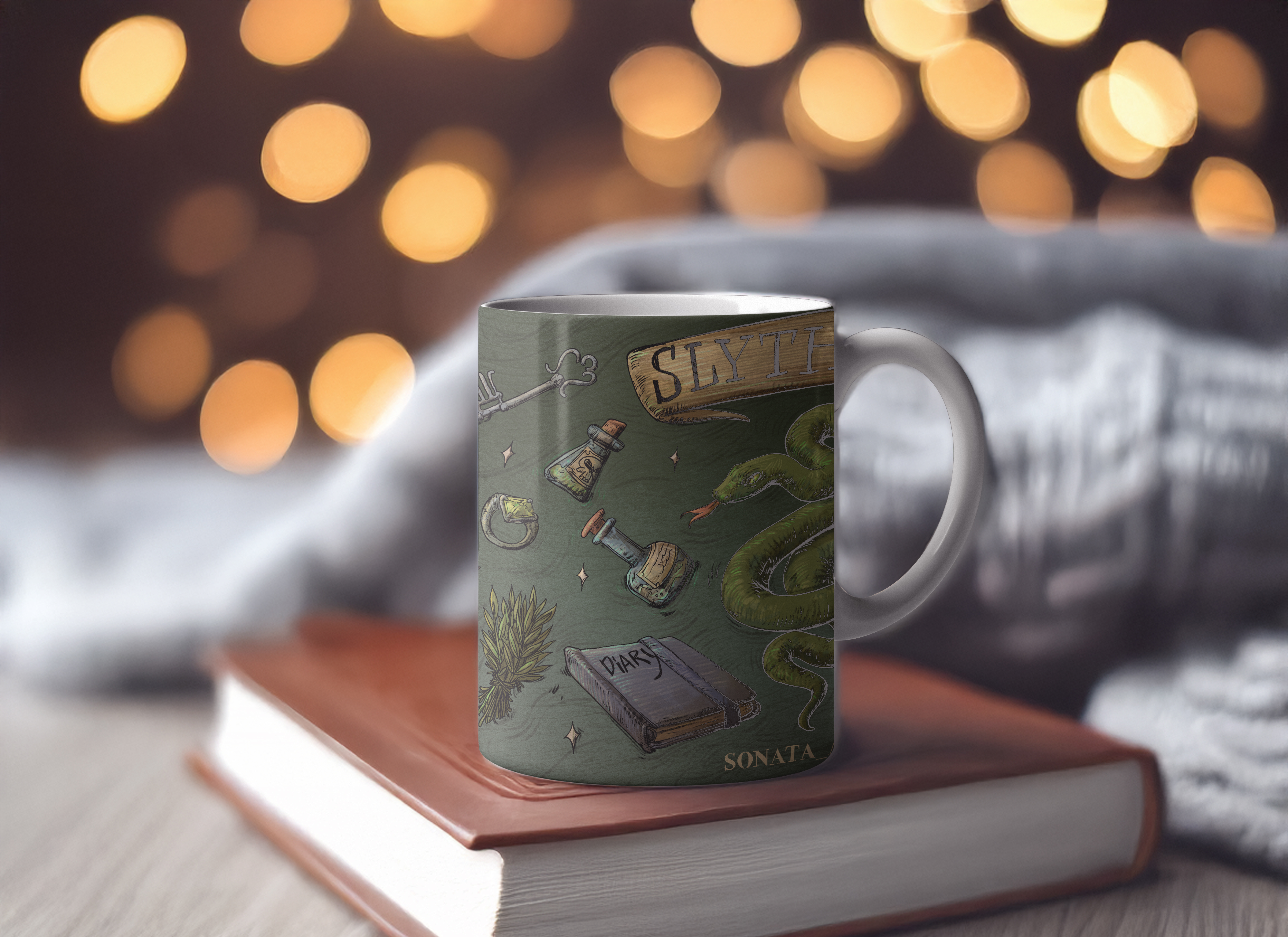 Горня зі змією