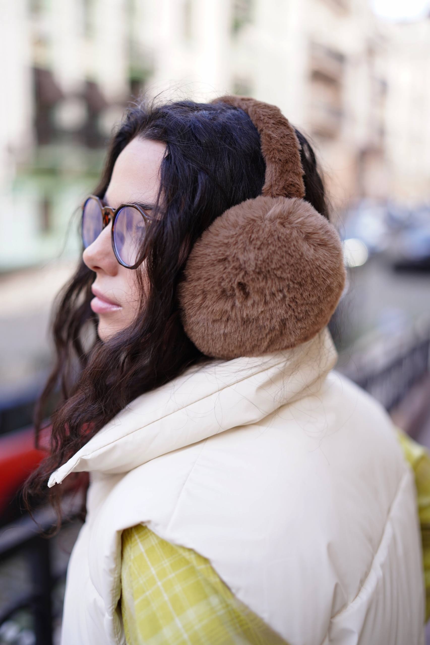 Теплі навушники з еко-хутра коричневі