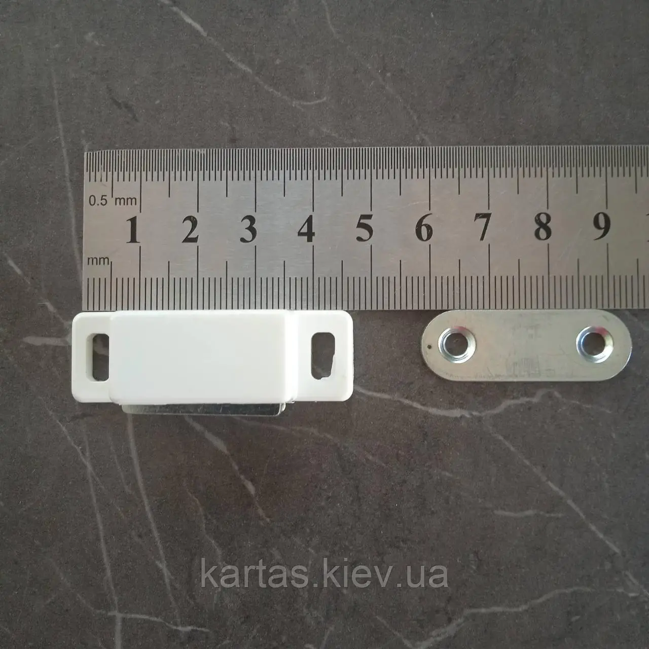 Магнітний фіксатор москітної сітки