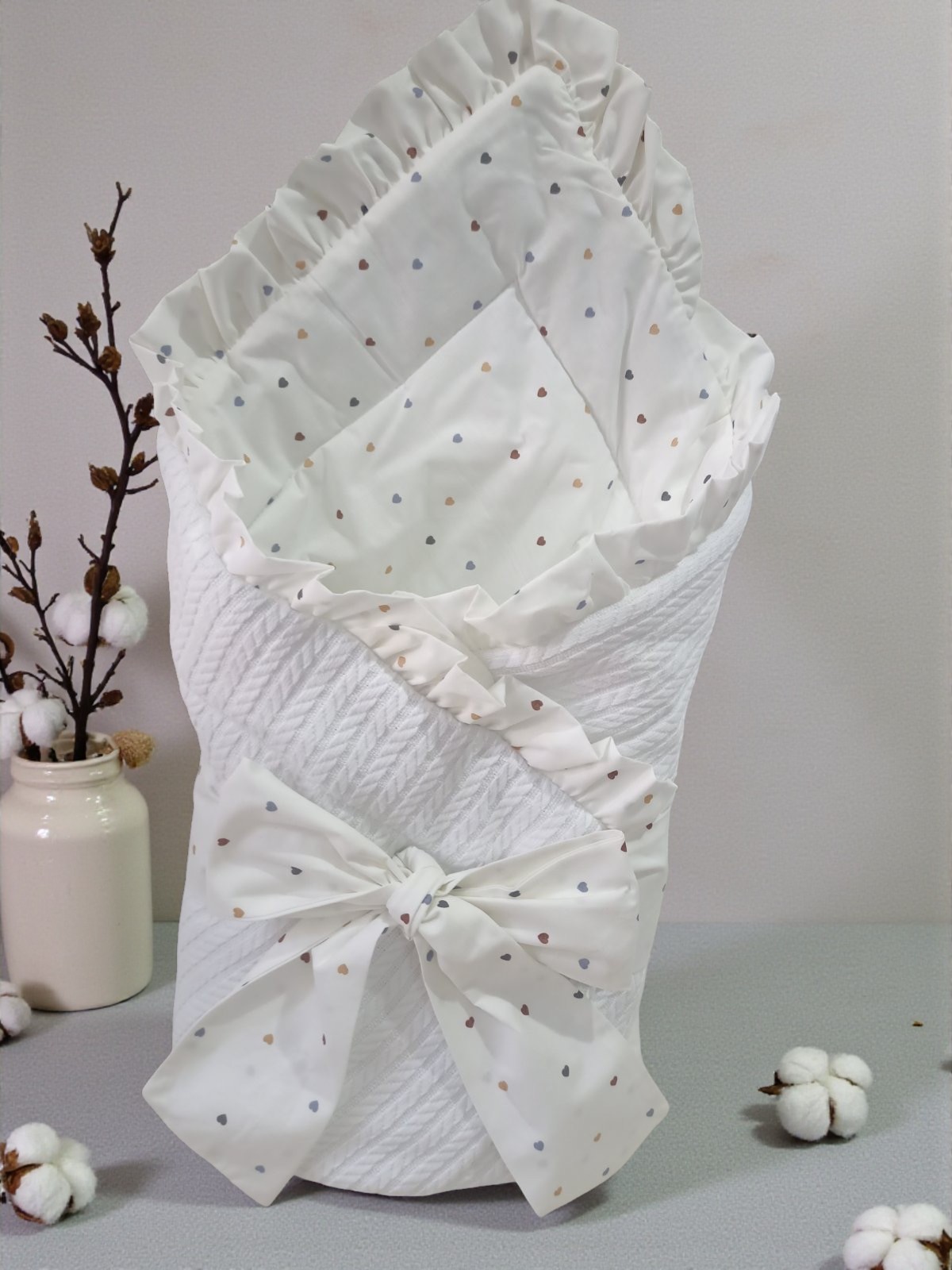 Теплий плед-конверт з бантом піке косичка 80 х 85 см Сердечки білий