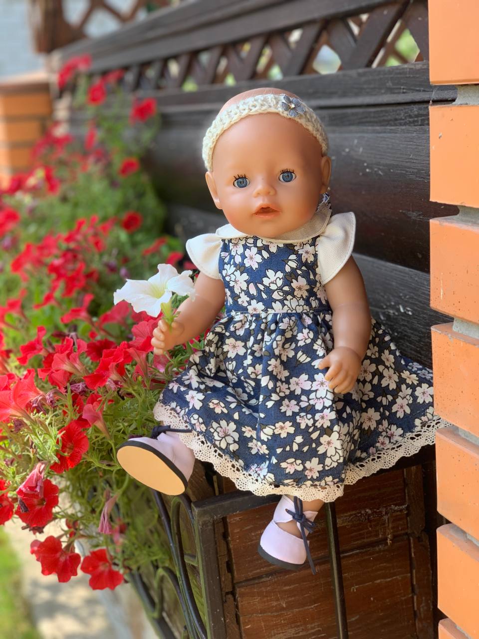 Бавовняна сукня з мереживом та в’язаною пов’язкою для ляльки Baby Born 43 см