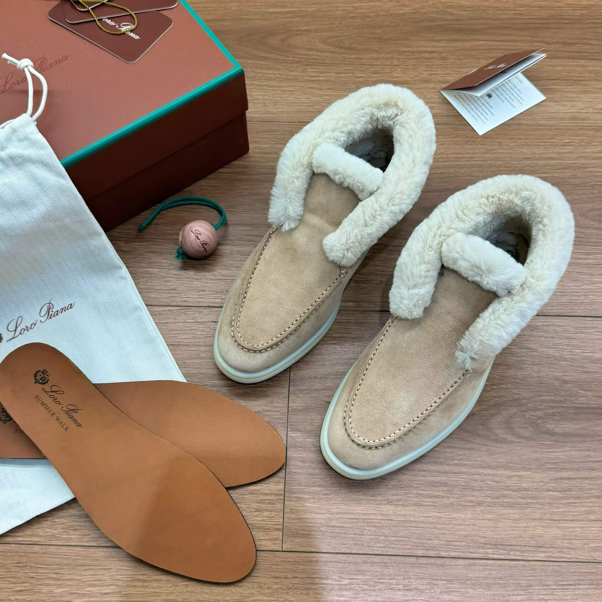 Loro Piana лофери