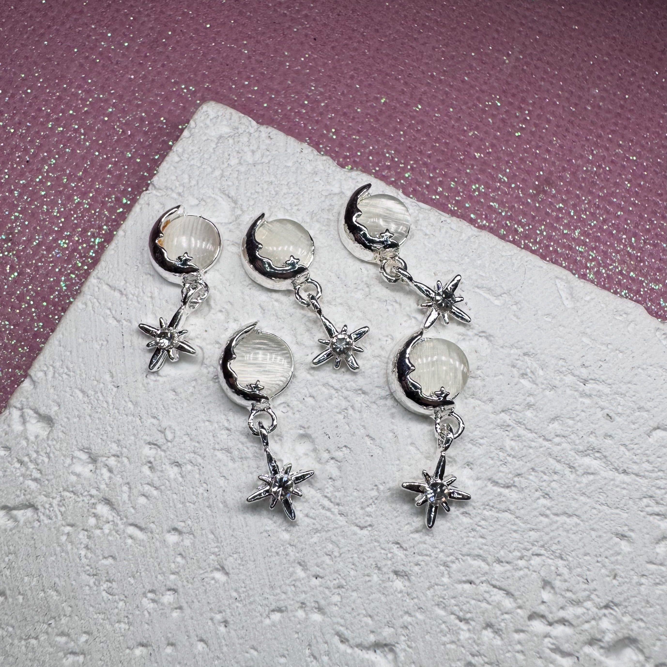 Фігурка для нігтів "Місяць з підвіскою-зірочкою"