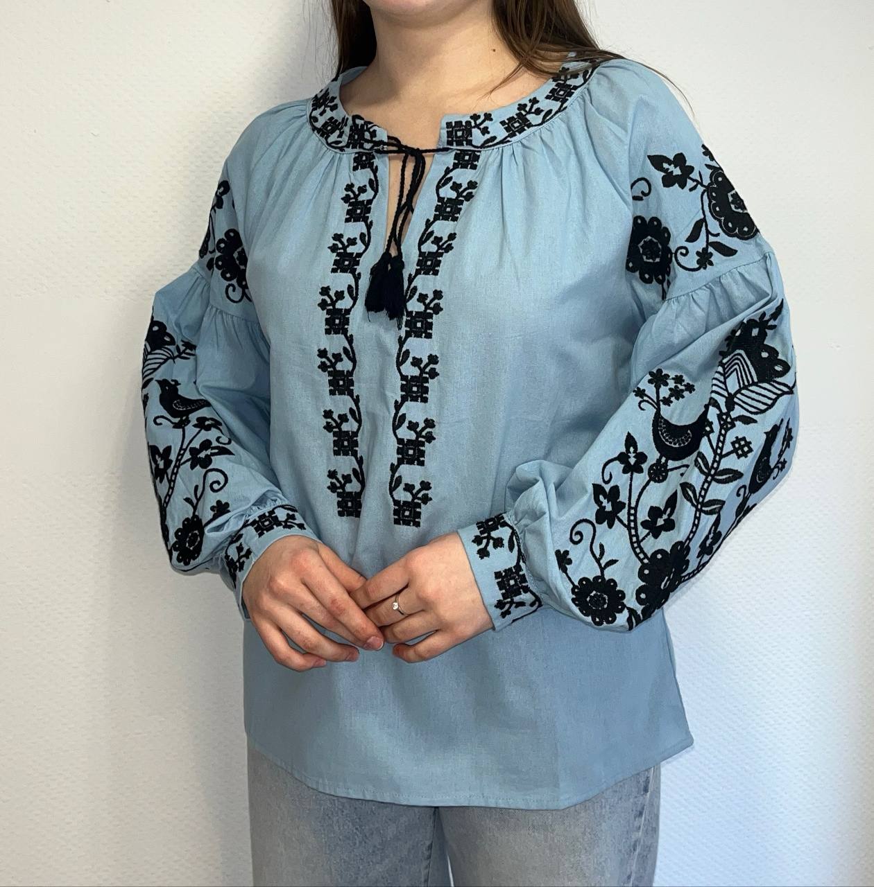 Вишиванка "Морська мелодія" | Chemise brodée "Mélodie marine"