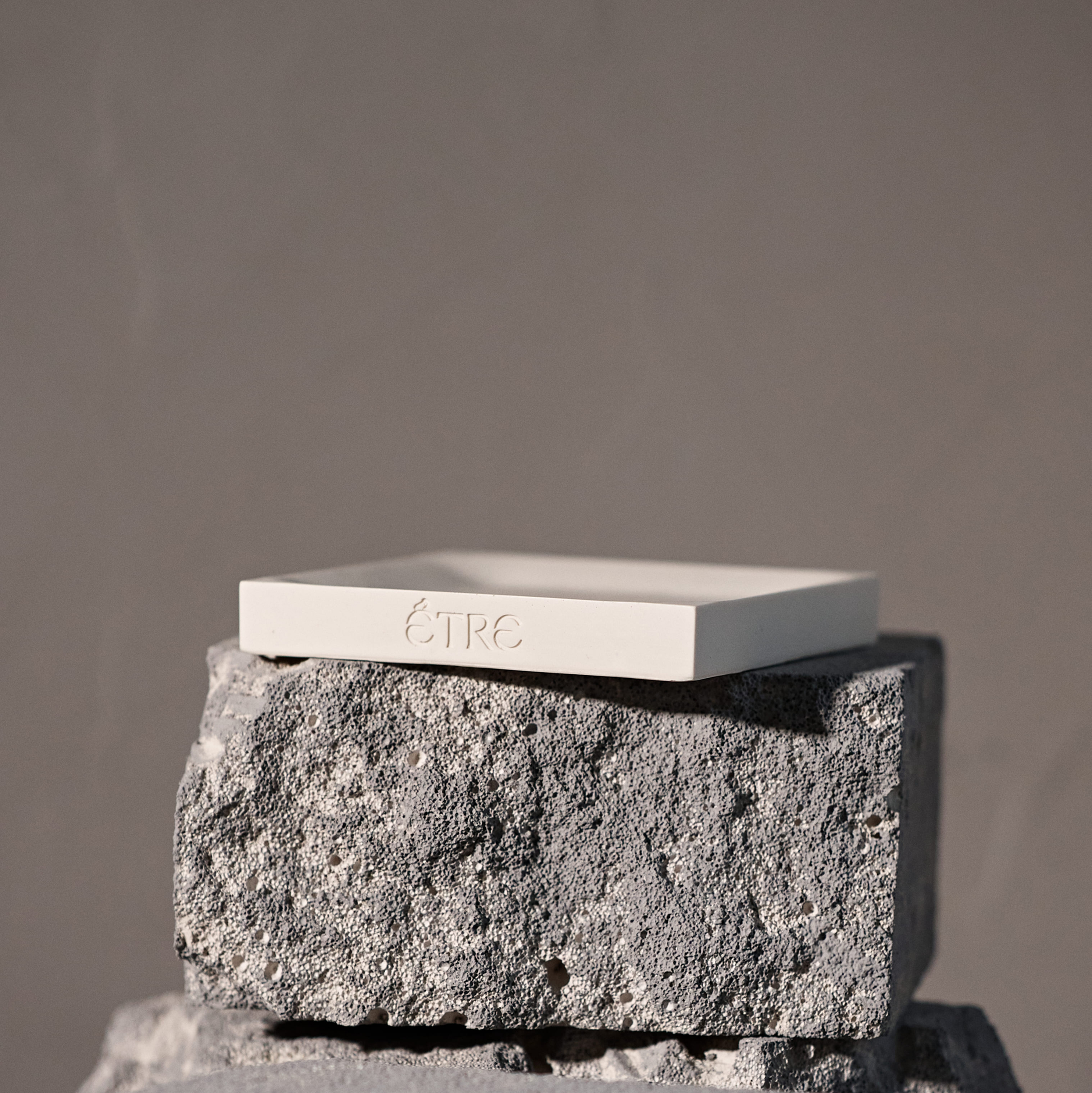 Підставка Stone молочна