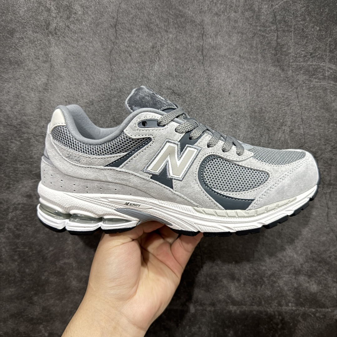 New Balance M2002RST