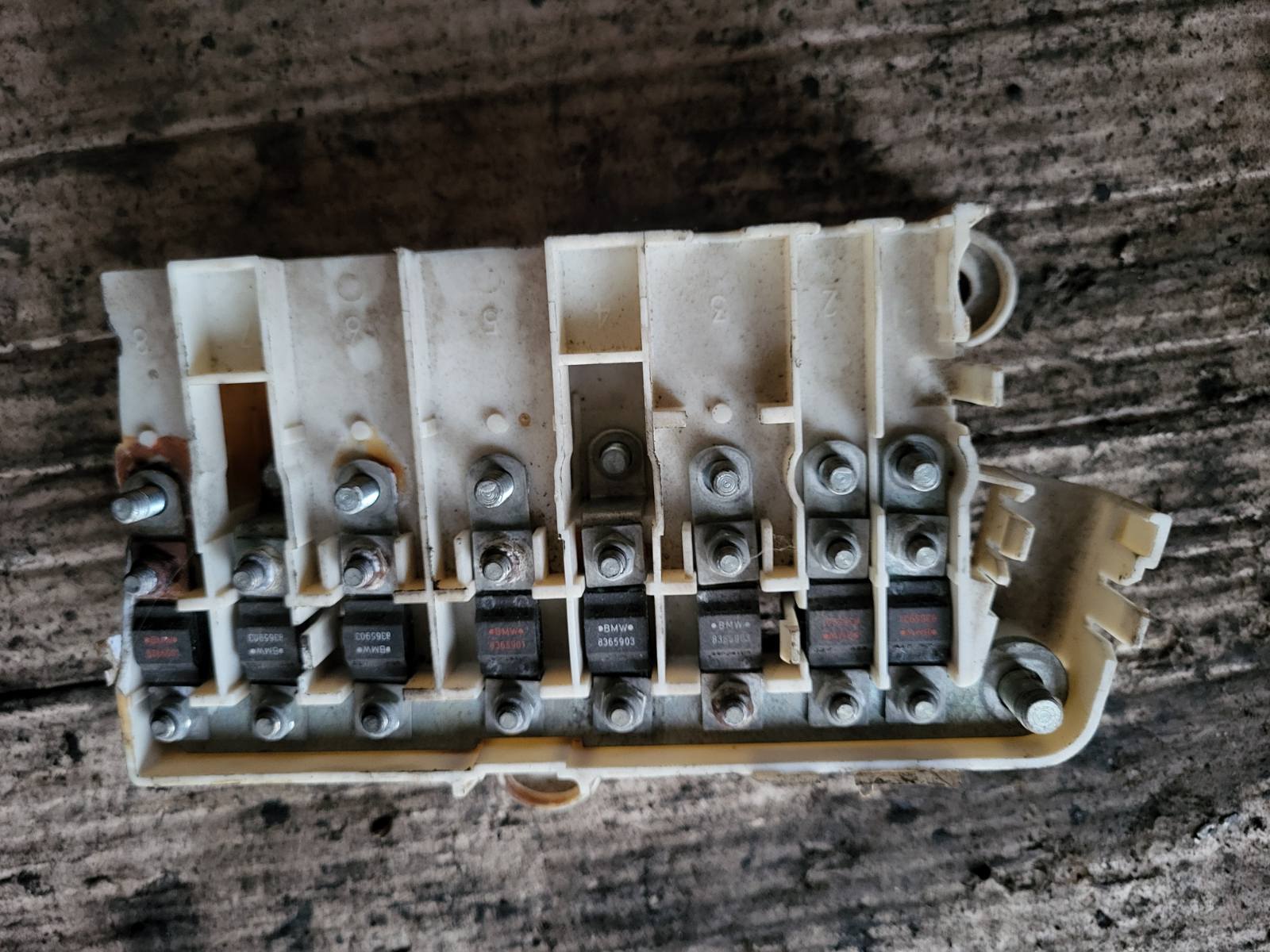 Блок запобіжників BMW E39