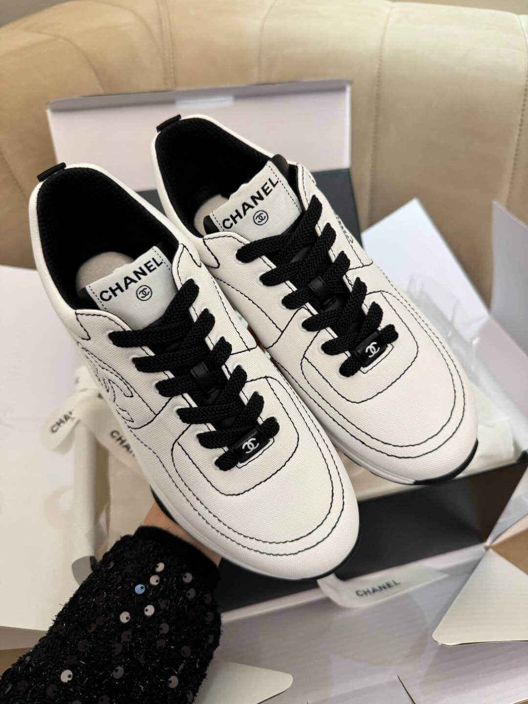 Chanel кросівки