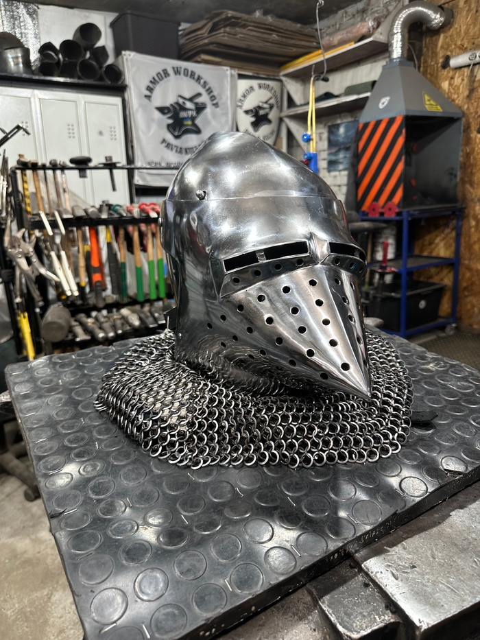 Armor helmet “Hungsgugel action“