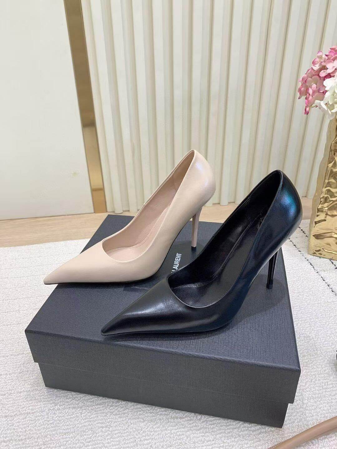 Yves Saint Laurent туфлі