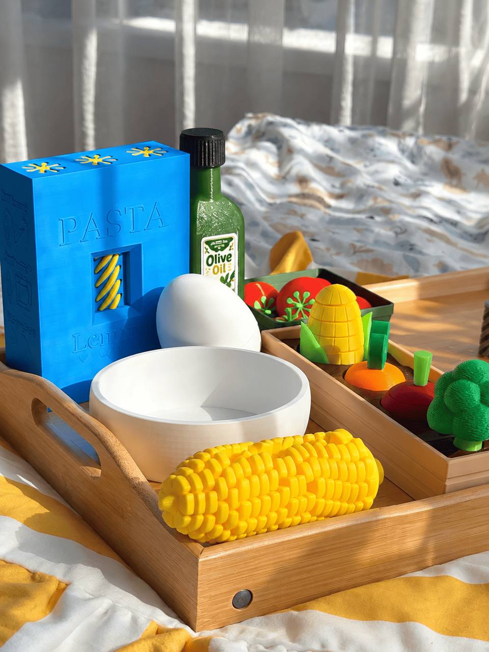 Набір іграшкових продуктів для дитячої кухні (макарошки, кукурудза, олія, яйце, помідоки, грядка)