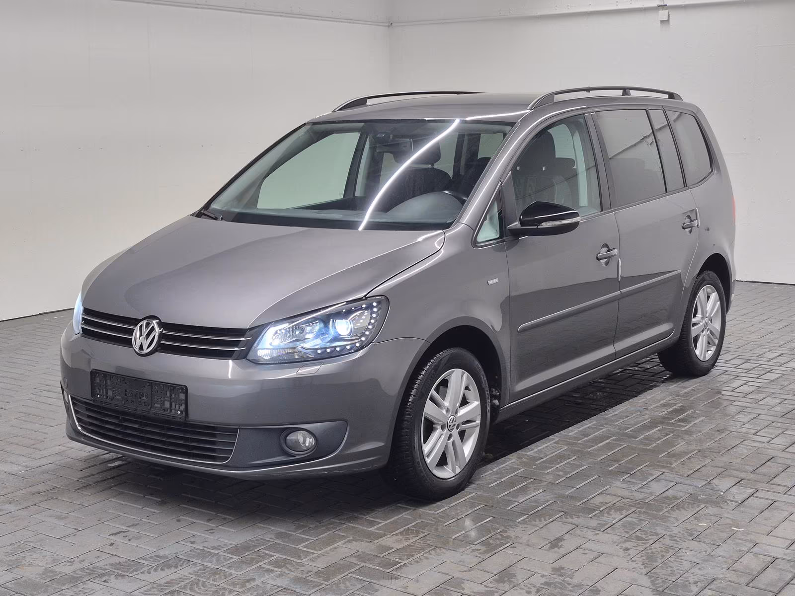 Volkswagen Touran 2012 1.6 Бензин Механічна
