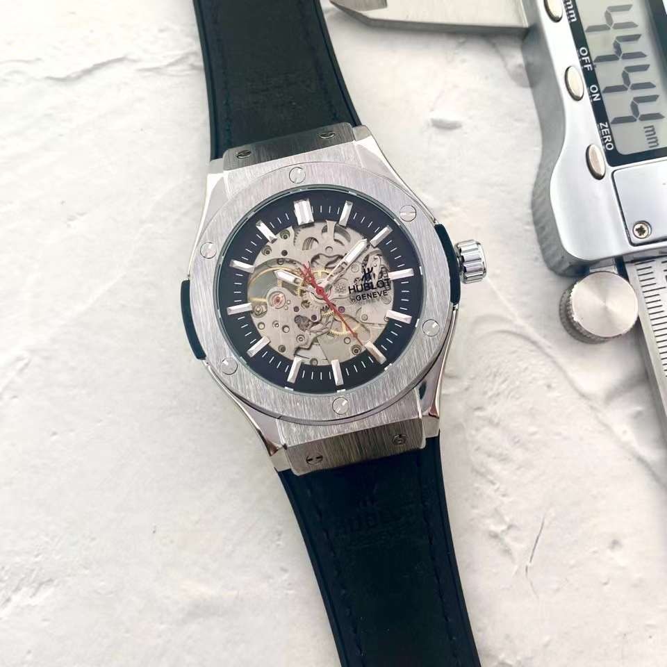 Hublot classic fusion skeleton REF  515.OX.0180.LR-4