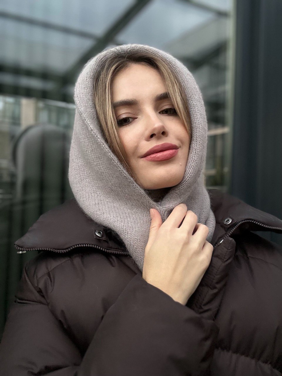 Капор ангоровий з відворотом попіл