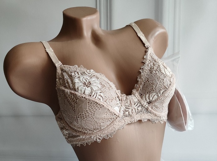 Жіночий мереживний бюстгальтер без паралону з Push-Up вкладками Papillon 2382 — чорний, бежевий