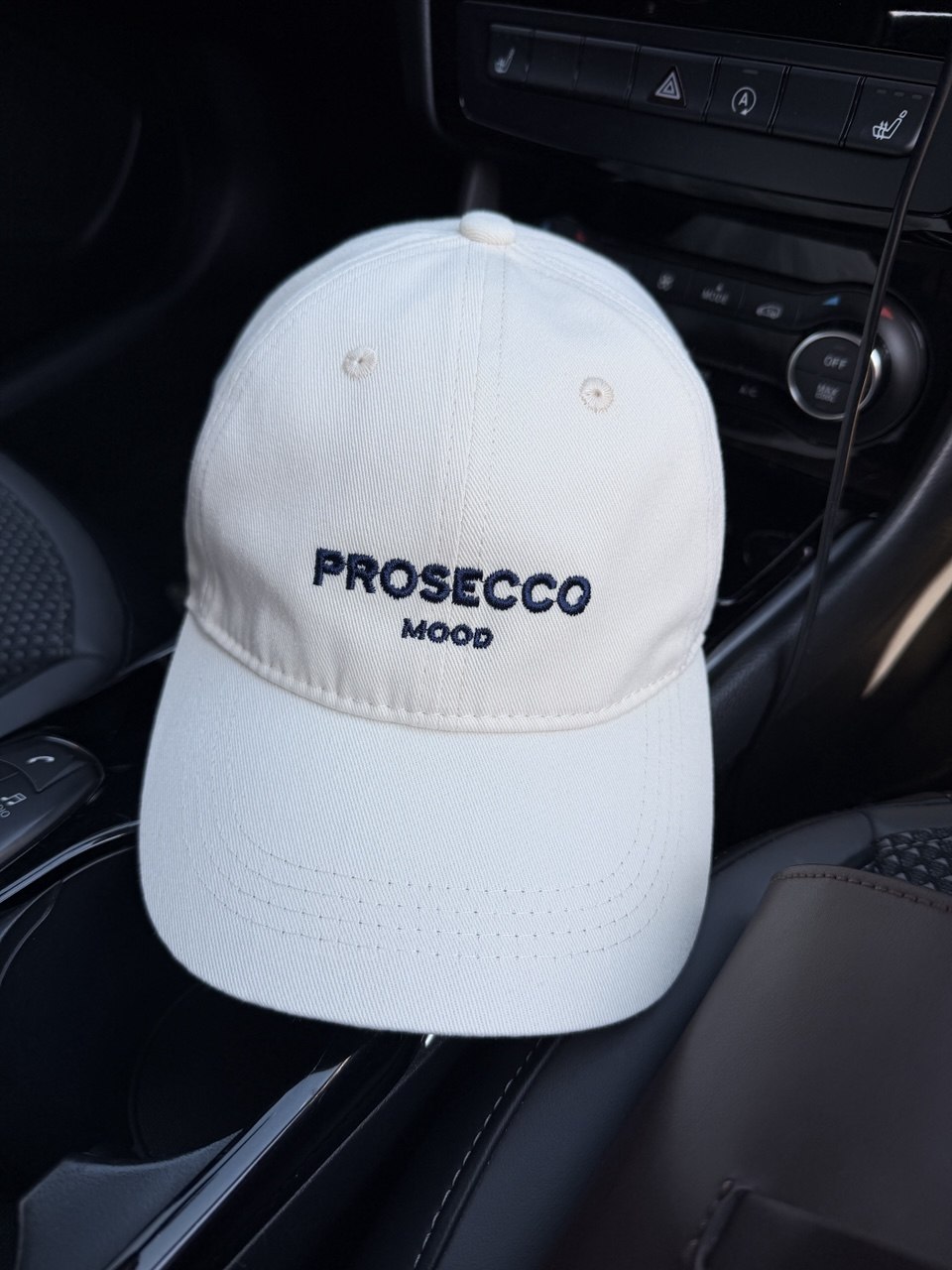 Prosecco mood кепка бежева