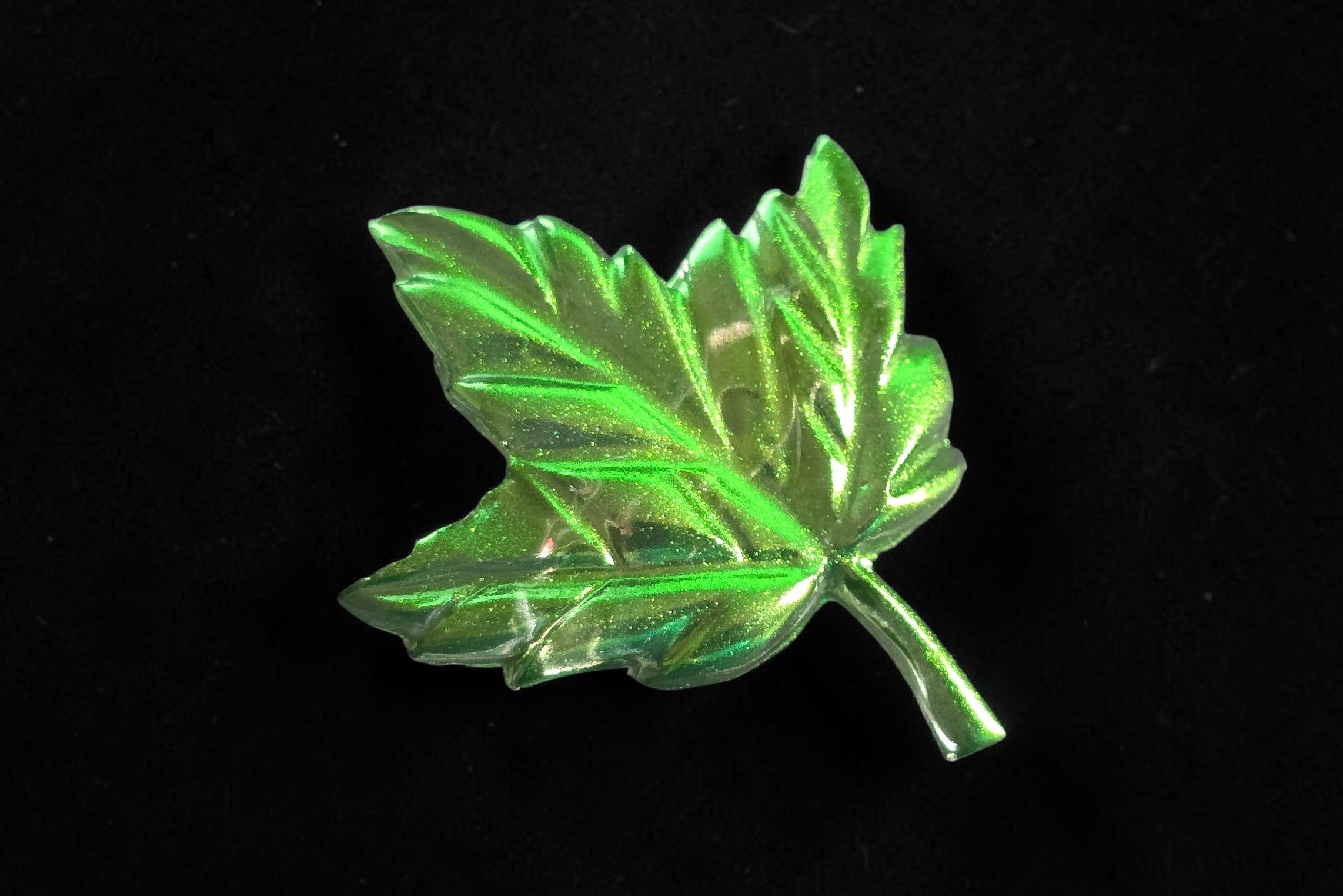 Leaf Pin
