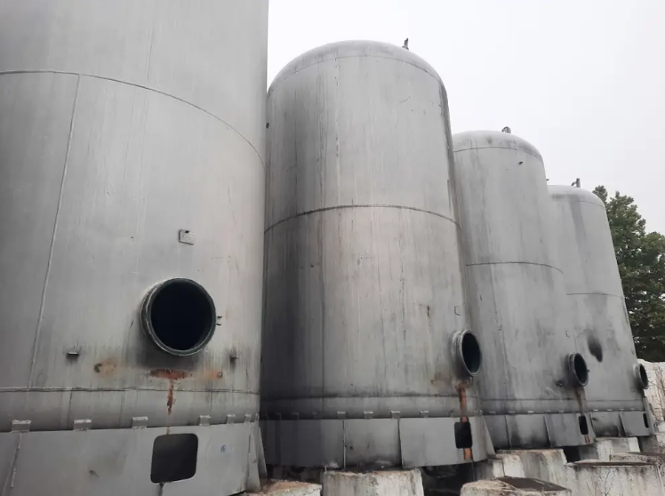 Ємність Емальована 20 куб вертикальна