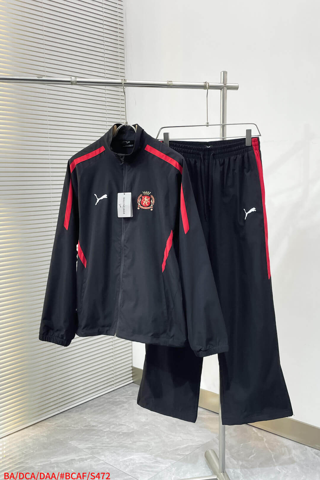 Moncler костюм