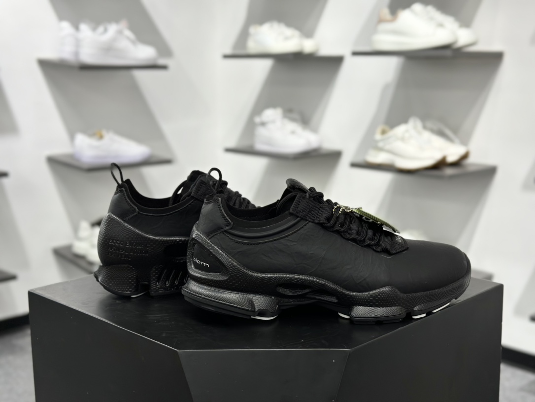 ECCO BIOM C M  430004 01001