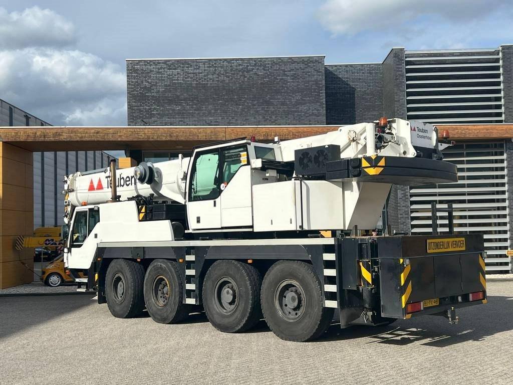 Автокран | Liebherr LTM1060/2 | 2000 рік | 17.896 мотогодини|